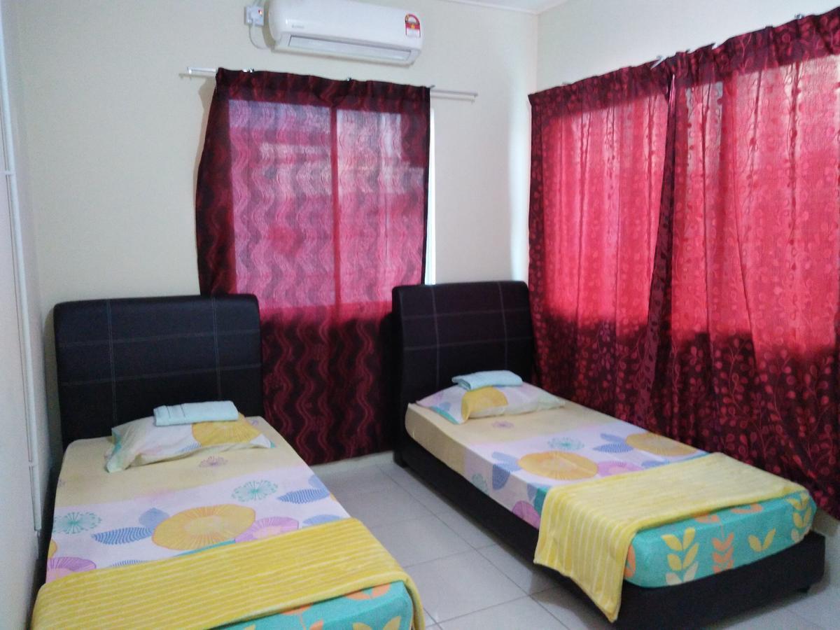 Sarinas Homestay Semporna Exterior foto